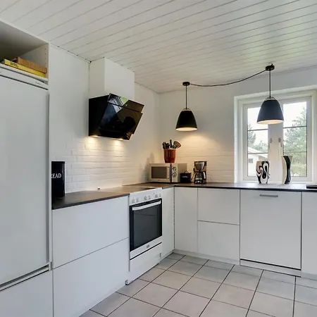 Hjalmsvider - 1km From The Sea By Interhome Blavand