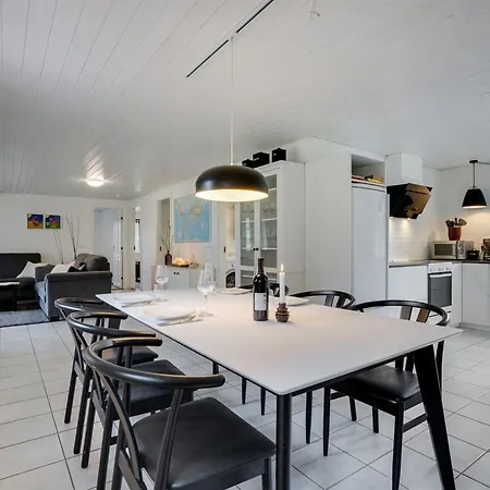 Hjalmsvider - 1km From The Sea By Interhome Feriehus