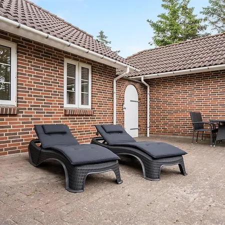 Hjalmsvider - 1km From The Sea By Interhome * Blavand